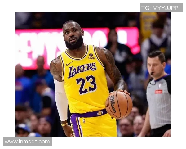 詹姆斯:从篮球传奇到社会影响力的多重角色探索与人生启示 詹姆斯:从篮球传奇到社会影响力的多重角色探索与人生启示