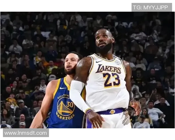 詹姆斯带领湖人重返巅峰之路的传奇故事与未来展望