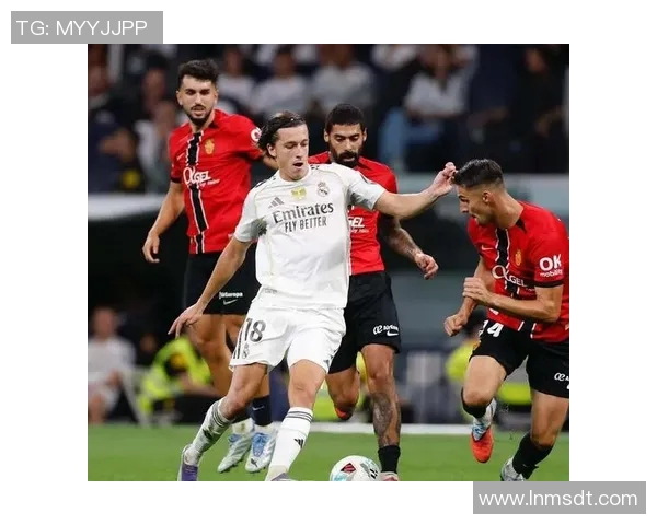 2017年曼联与皇马巅峰对决回顾：经典时刻与战术分析