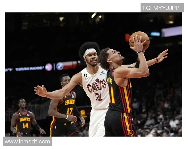 2018年10月老鹰队与骑士队激战回顾精彩瞬间与赛场亮点分析