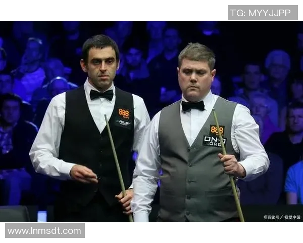 艾伦与霍金斯的巅峰对决谁能在科学的舞台上赢得最终胜利