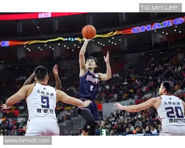北京男篮与广东队激战决赛巅峰对决谁能问鼎冠军宝座