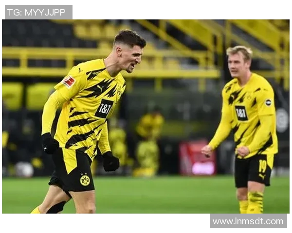 多特蒙德与莱比锡激战正酣比赛结果揭晓引发热议